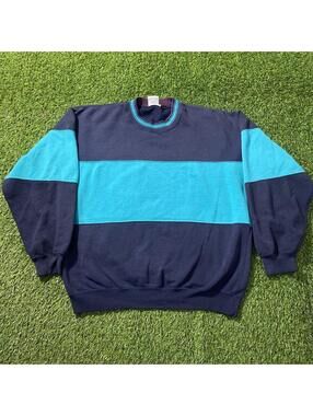 Vintage 90’s Cheetah Navy & blue striped crewneck sweatshirt
